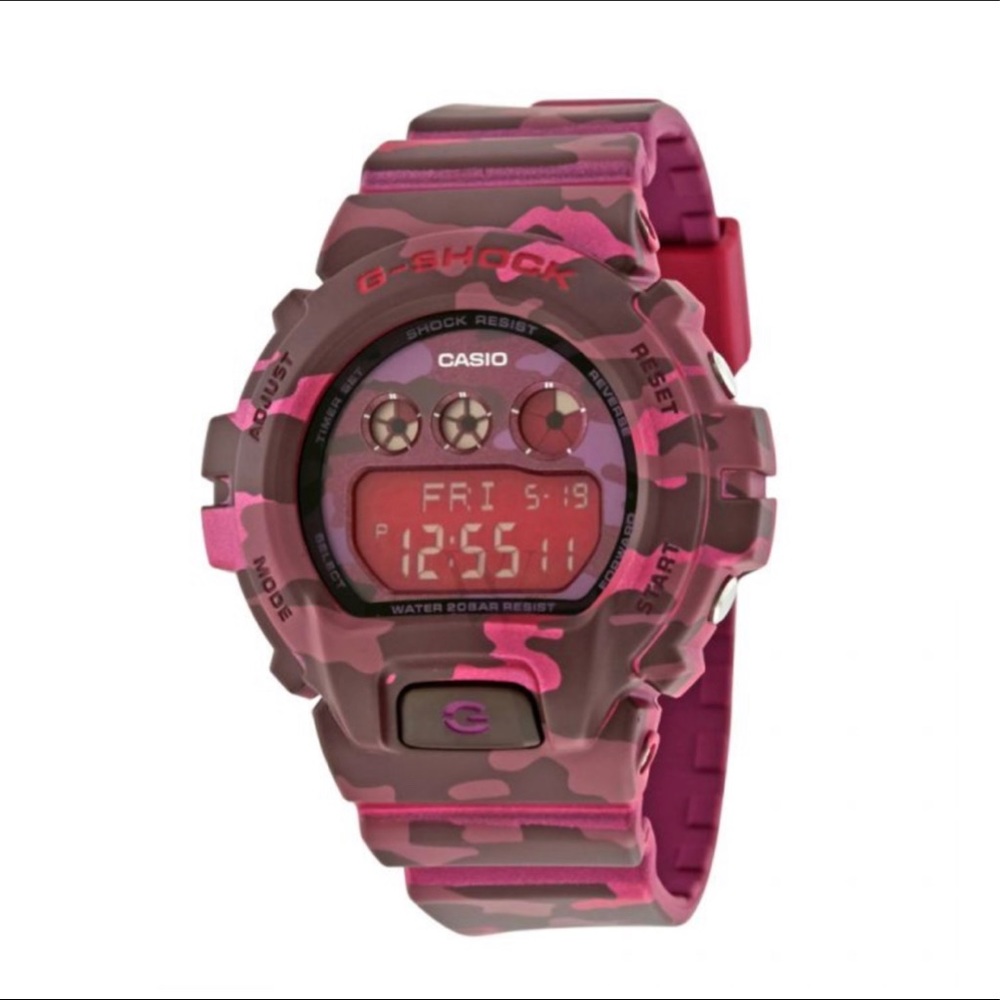 FLASH SALE ⚡️G Shock Watch in Camo Pink